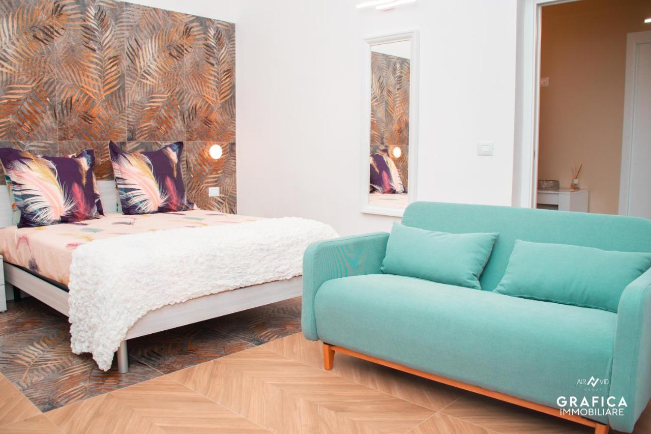 Ameli Home Luxury Apartment Taranto Luaran gambar