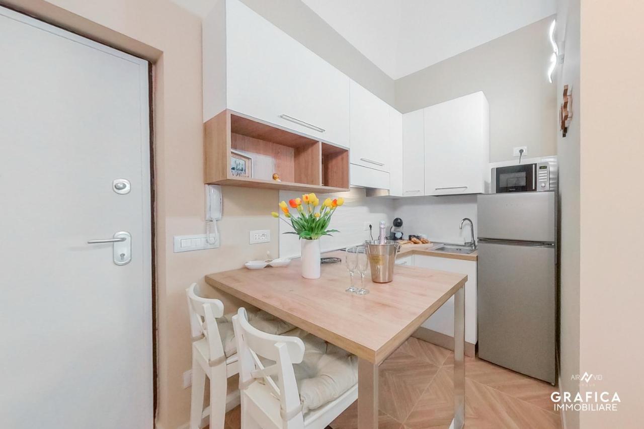 Ameli Home Luxury Apartment Taranto Luaran gambar
