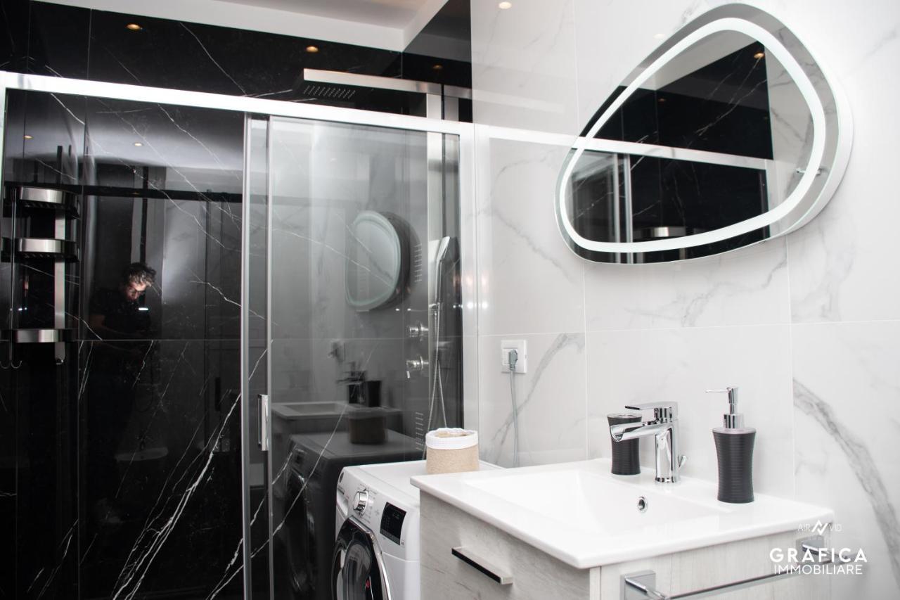 Ameli Home Luxury Apartment Taranto Luaran gambar