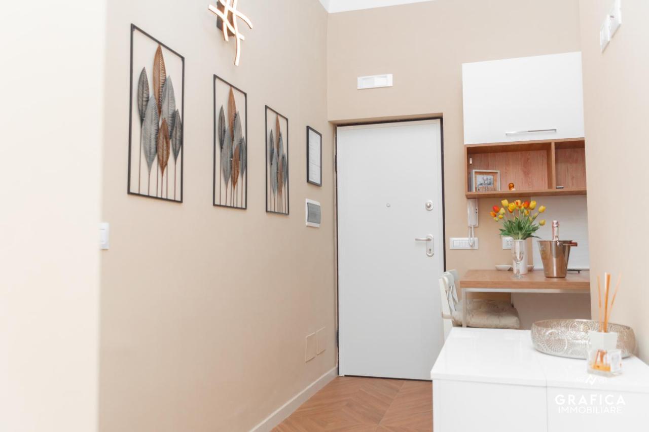 Ameli Home Luxury Apartment Taranto Luaran gambar